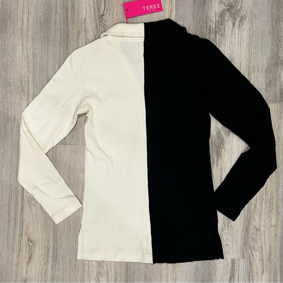 NWT Terez Ribbed Button Cardigan Sweater Black White Split Colorblock Size XS - Picture 5 of 5